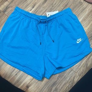 Women’s Nike standard fit high rise short